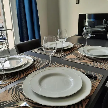 Apartment Pantaiahomes - Blu Baru - Parking - Climatise - Netflix
